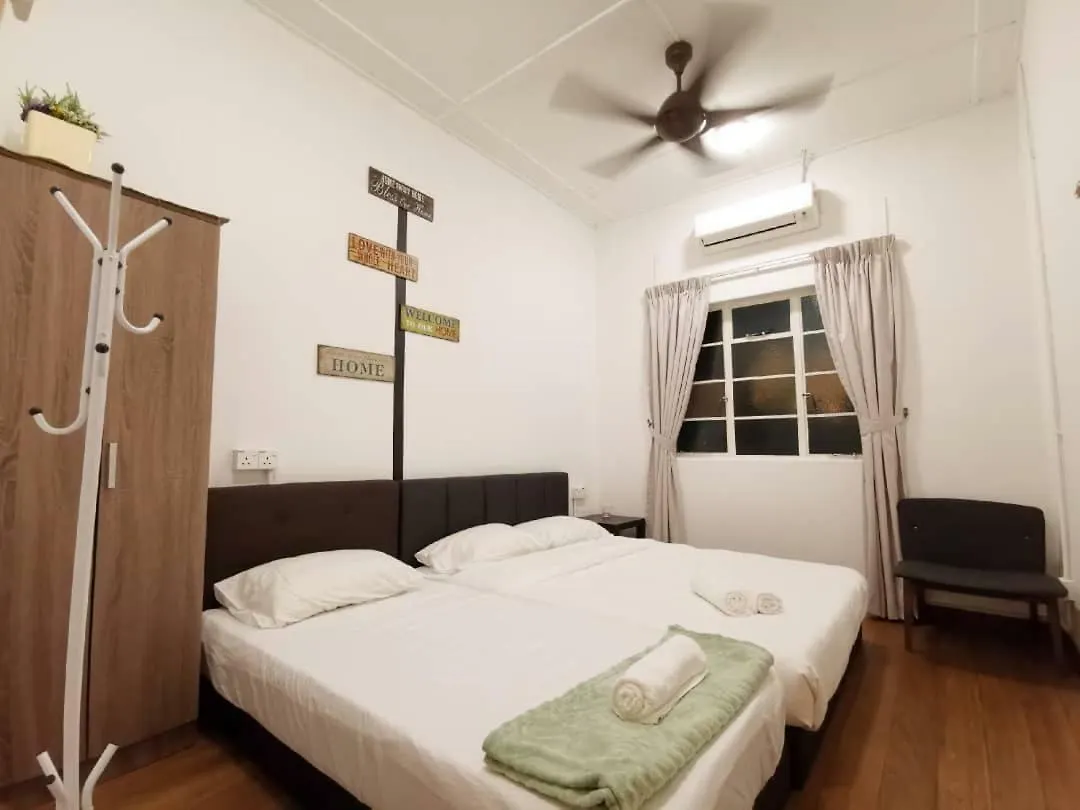 Holiday home White House Beach Friends Gathering Vacation Home @14 Pax Cm3/4 Tanjung Bungah